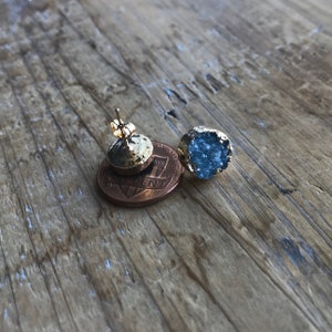 Tiny Aqua Round Druzy Crystal Earring Posts with 24K Gold Plated 10mm Circle Earring Studs (AY048)