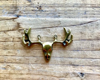 1-Antique Bronze Deer Skull Connector •Bronze Vintage Style Skulls Pendant Charm •Jewelry Supplies (BB173)