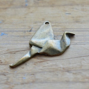 3 - Origami Swan Bird Charm Antique Bronze Charms Small Sparrow Dove Charm Wing Vintage Style Pendant Jewelry Supplies (AW017)