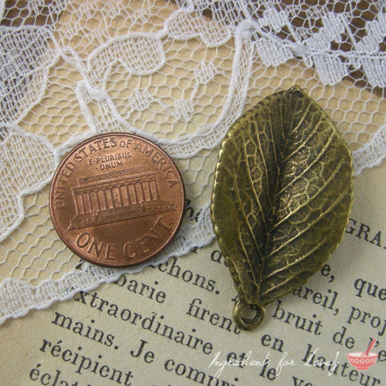 1 Antique Bronze Leaf Charm Leaves Charms Woodland Large Etsy