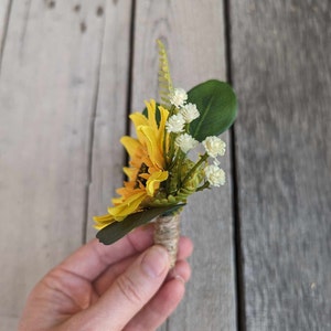 Sunflower Wedding Boutonniere, Sunflower Boutonniere for Groom, Sunflower Groomsmen Boutonniere, Flower Lapel Pin, Fall Wedding, Boutineer image 7