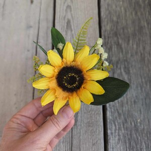 Sunflower Wedding Boutonniere, Sunflower Boutonniere for Groom, Sunflower Groomsmen Boutonniere, Flower Lapel Pin, Fall Wedding, Boutineer image 6