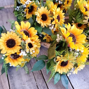 Silk Sunflower Wedding Bouquet with Baby&#39;s Breath, Sunflower Wedding Flowers, Bridal or Bridesmaid Bouquet
