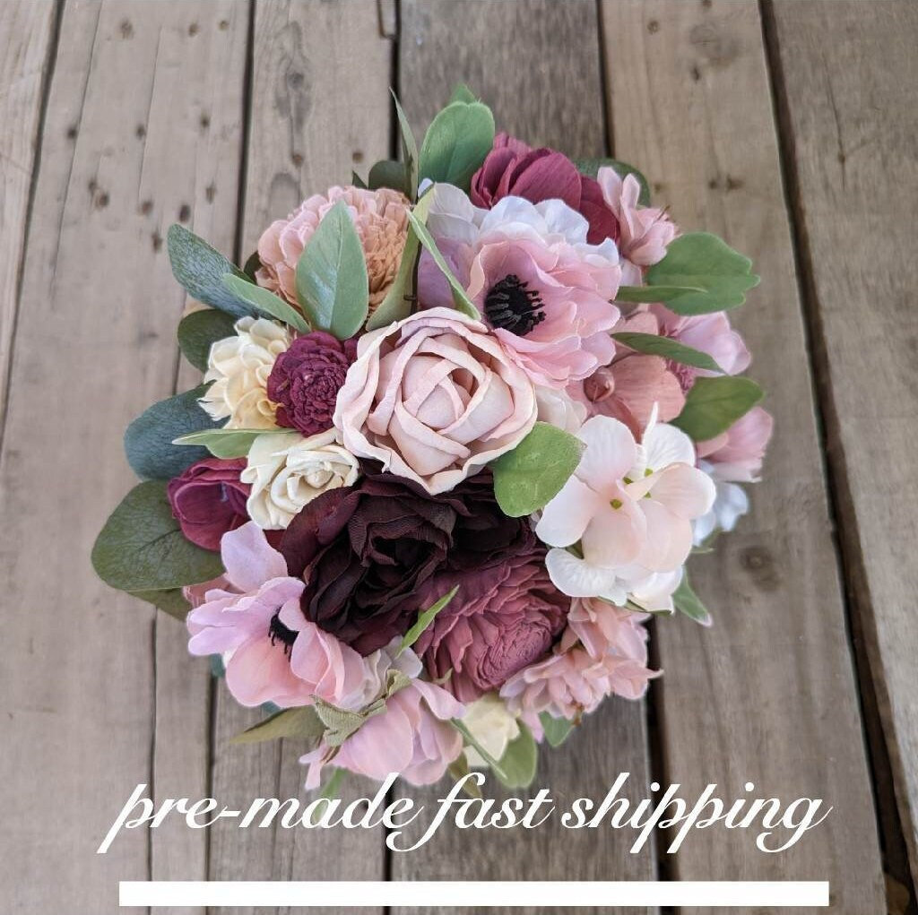 w.o.d.　F.L.O.W.E.R.S. Mauve Wood Flower Bouquet, Dusty Rose Bridal Bouquet, Blush