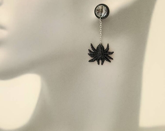 Dragon Eyes with Dangling Spiders | Ren Fair Jewelry | Fantasy Jewelry | Halloween Earrings | Handmade Jewelry | Red Eyes | Black Eyes
