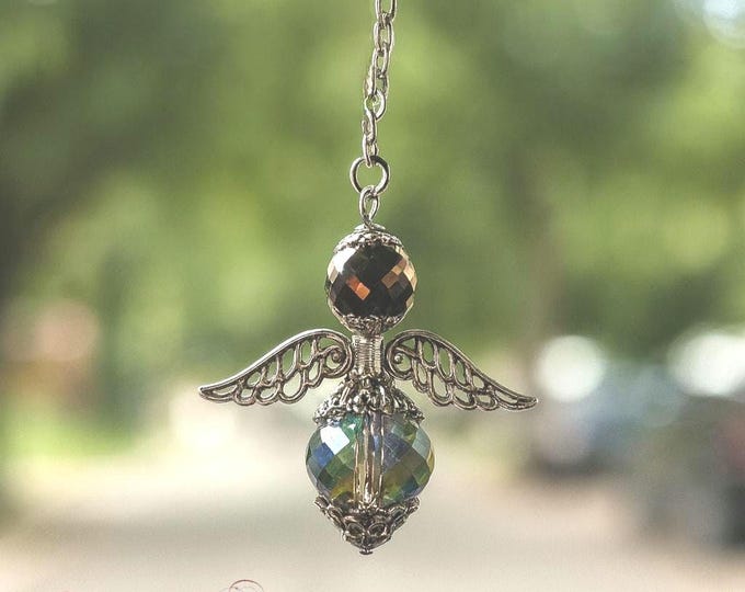 Crystal Angel Rearview Mirror Charm – Iridescent Sun Catcher for Car Decor, Mirror Dangle