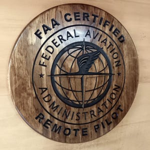 Placa de Certificação FAA - Piloto - Piloto Remoto - ATC - Personalização Gratuita - Fabricado por Veteranos nos EUA