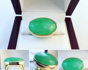 New- 18k Yellow Gold Jadeite Oval Ring Gemologist Appraised 3780