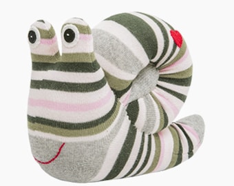 Sock toy with heart cuddly toy snail pink