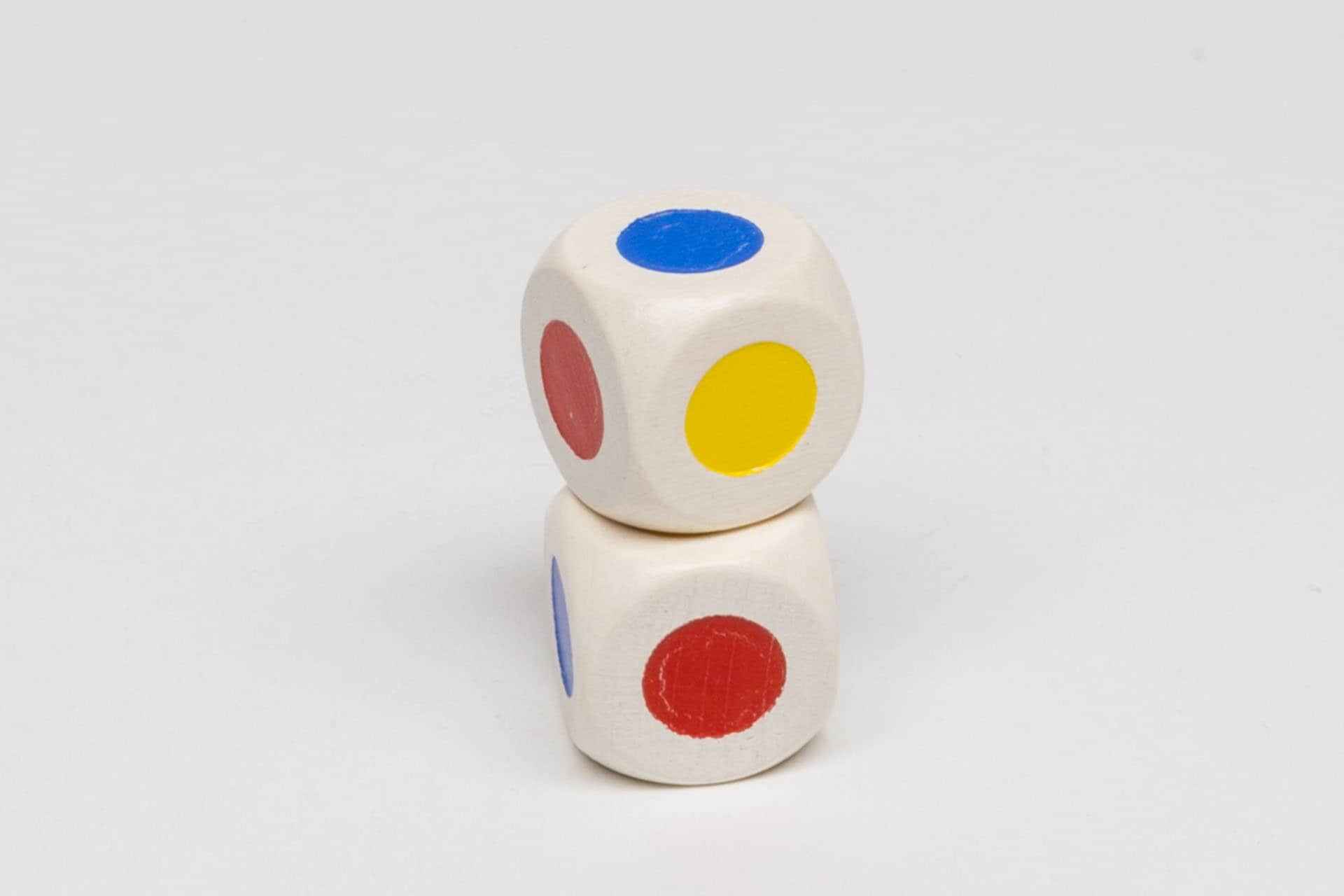 Color dice red blue yellow (one die)