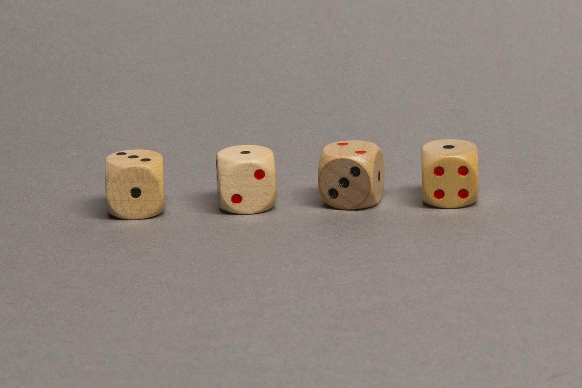 Dice 1-1-2-3-3-4 (one die)