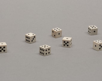 Miniature dice (one die)