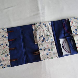 トンボの交換可能な編み針ケース