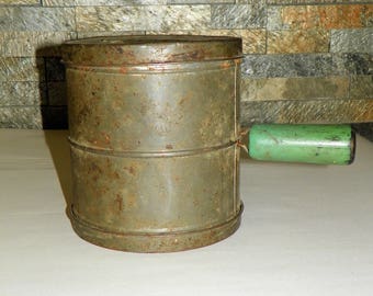 Flour Sifter or Confectioner Sugar, Traveling Sifter with Both ends that open Green Handle, Traveling Sifter that seals for No Spillage