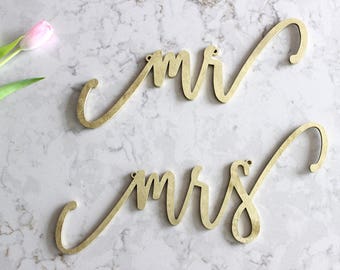 Mr Mrs Signs // Chair Signs // Wedding Decor // Wedding Chair Signs // Elegant Wedding Decor // Wedding Signage // Mrs Sign // Mr Sign //