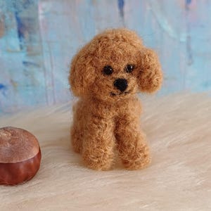 Needle Felted Poodle Dog Sculpture, Woolen Puppy Figurine, Sitting Dog Decoration