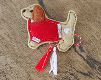 Dachshund martenitsa, martisor brooch, sausagedog pin, wool felt martakia, felt martis pin, machine embroidered dog brooch, dog lovers gift