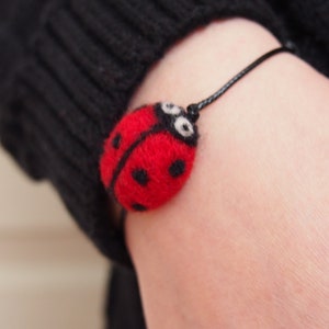 Ladybird bracelet, handmade ladybug, woolen ladybug bracelet, needle felted ladybird, good luck adjustable bracelet, simple bracelet gift