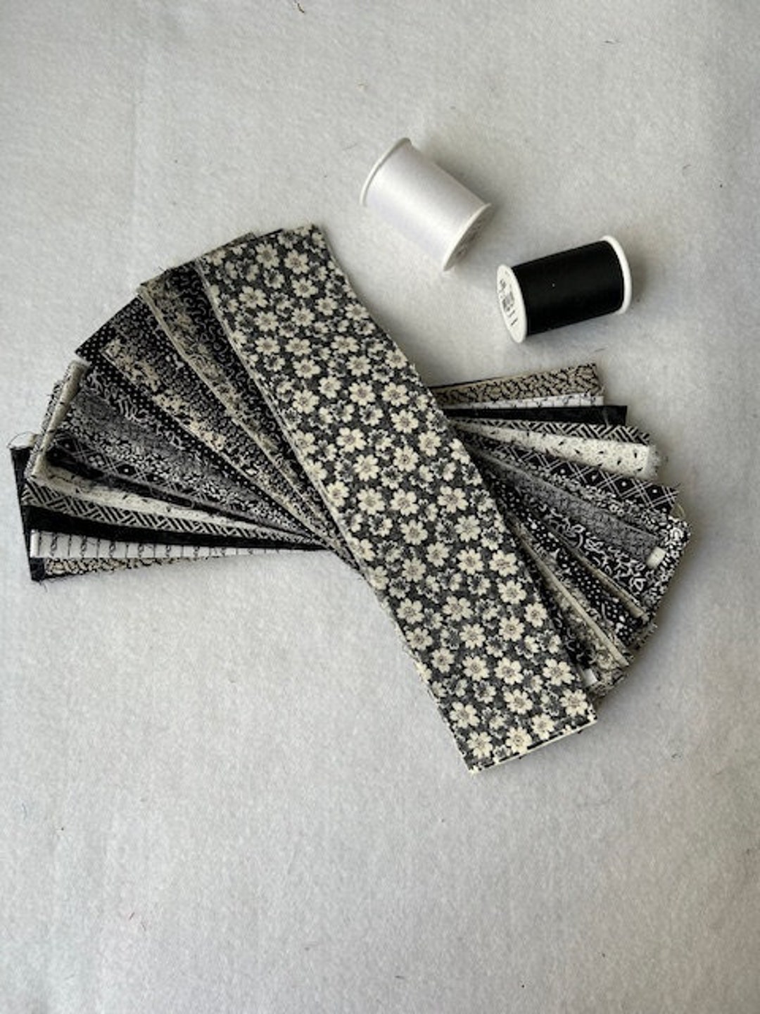 Fabric Strips, Quilt Strips, Fabric Bundle, Jelly Roll Strips, Quilt