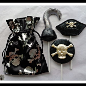 Pirate Gift/Pirate Chocolate Lollipop/Pirate Party/Pirate Hat/Captain Hook/Skull Crossbones/Pirate Ship/Pirate Birthday Boy/Son Pirate Movie