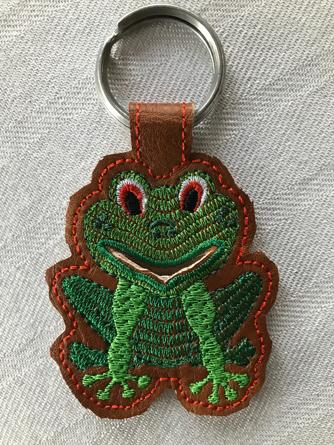 Frog Key Fob Embroidery Design ITH Frog Key Fob with Quarter Etsy