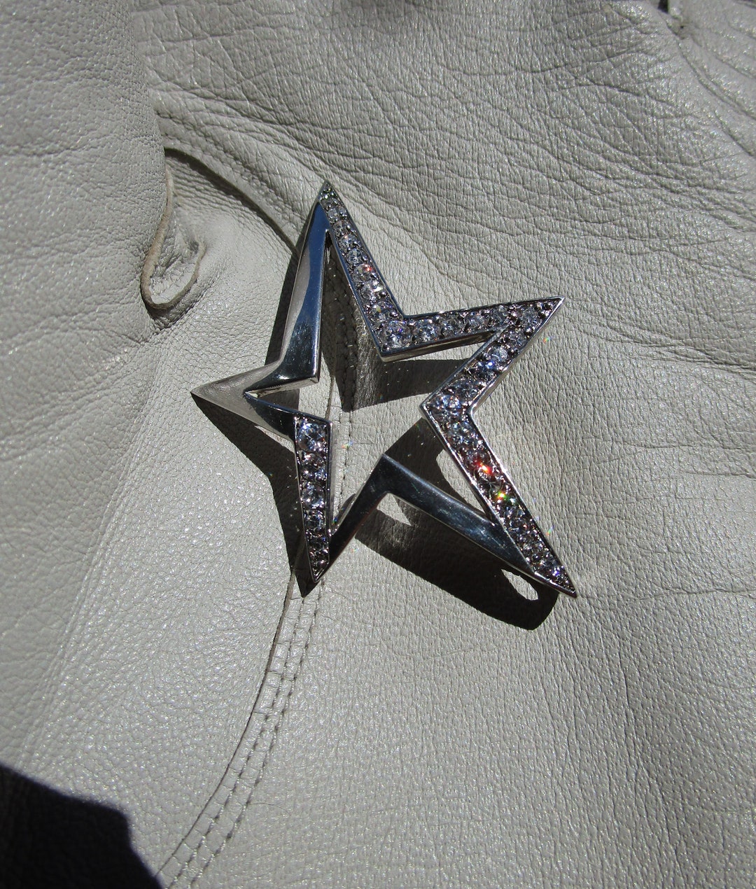 Collier Pendentif étoile Thierry Mugler - Longueur 56-60 Cm, Acier Inoxydable Argenté, Occasion Années 80