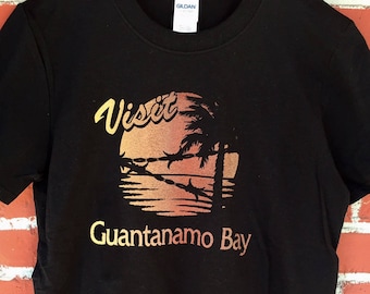 Besuchen Sie Guantanamo Bay Unisex Siebdruck-Schwarz-T-Shirt Kuba