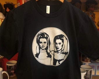 Romy and Michele Screen Printed Unisex T Shirt Mira Sorvino Lisa Kudrow