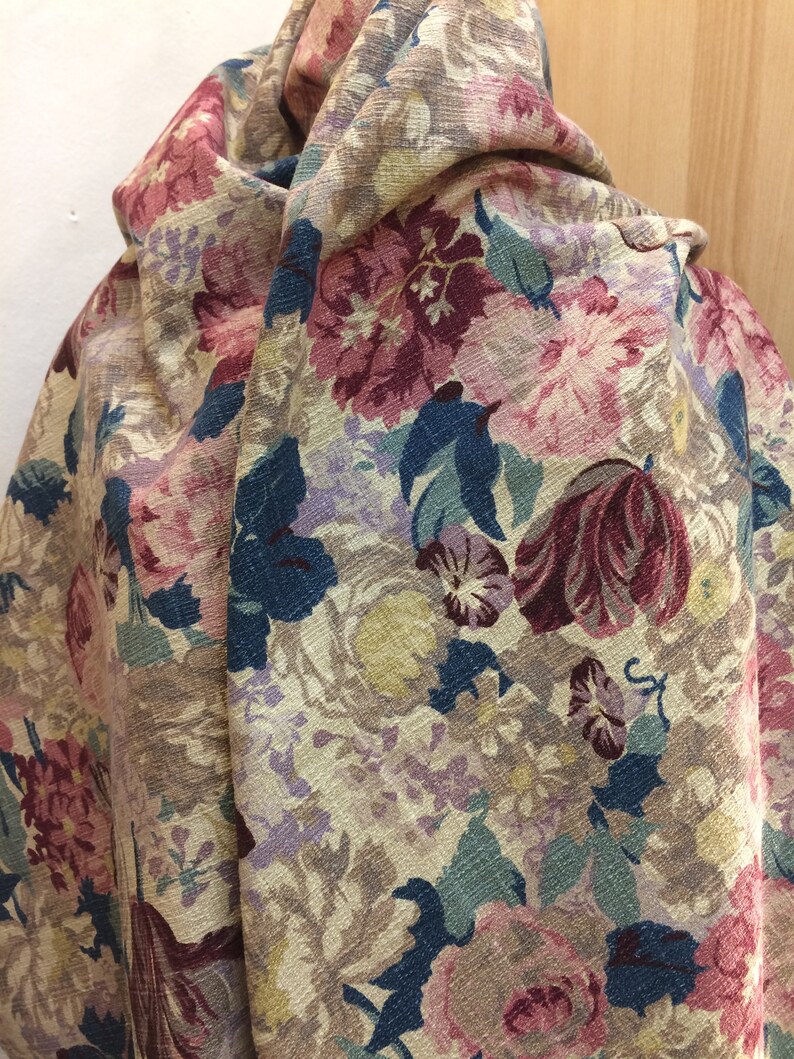 Antique Style Floral Pillow Craft Fabric Cotton Bark Cloth Curtain Cushion Design Reference Material