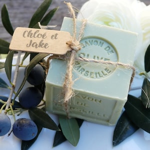 Savon mariage baptême personnalisé - véritable savon de Marseille cube 100 gr 5,5 cm parfumé olive