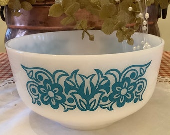 Vintage Federal glass bowl 2 1/2 Qt teal green flower and tulip pattern heat proof milk glass