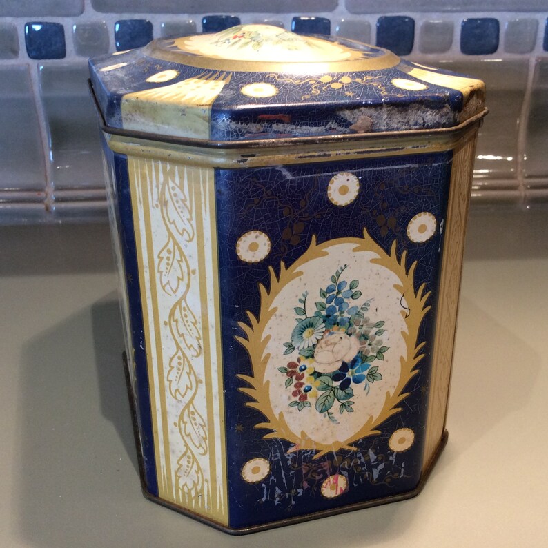 Gray Dunn /& Co Fancy vintage biscuit tin from Scotland