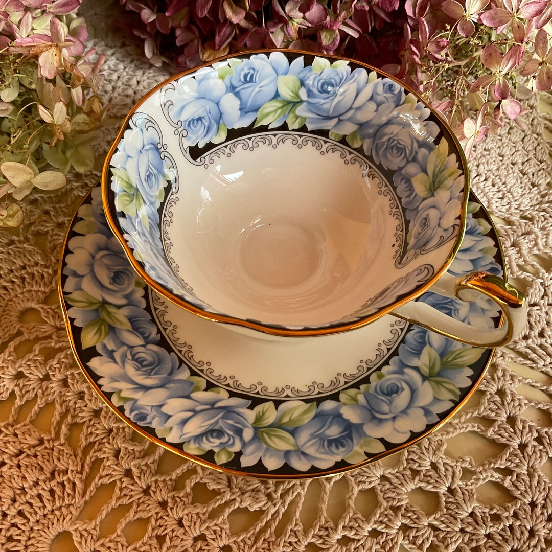 Rosina China Teacup Saucer Queens Elizabeth Rose Tea Ware Christmas