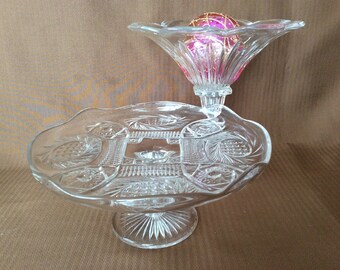 Stunning 1905 cake stand Sunburst pattern Early American pressed glass pedestal plate or platter