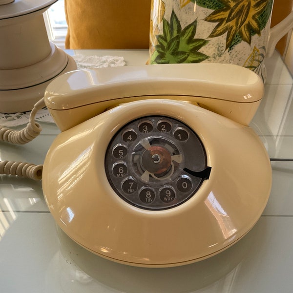 1970 yellow Pancake rotary phone Northern Telecom
