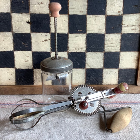 Mix Lot Ekco Hand Mixer Beater Whipper Hazel Atlas Chopper Hand Roller  Country Style Decor -  Finland