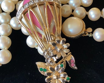 Butler Hot Air Balloon brooch pink enamel gold tone metal First Avenue Collection