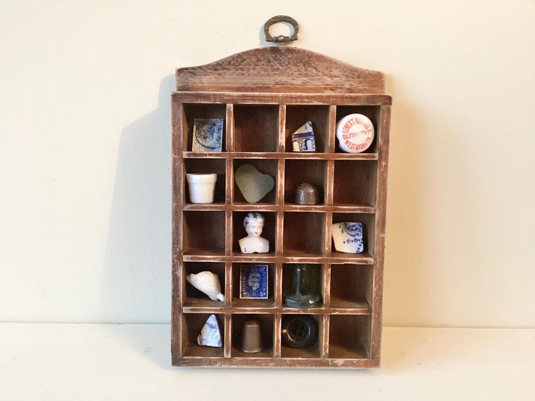 Small Rounded Curios Display Shelving - Printers Tray, Printers Tray Display, Thimble ...