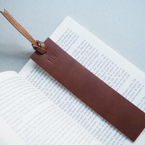 Personalised Bookmark, name Bookmark, leather bookmark, leather embossed bookmark, reading bookmark, handmade leather gift image 3