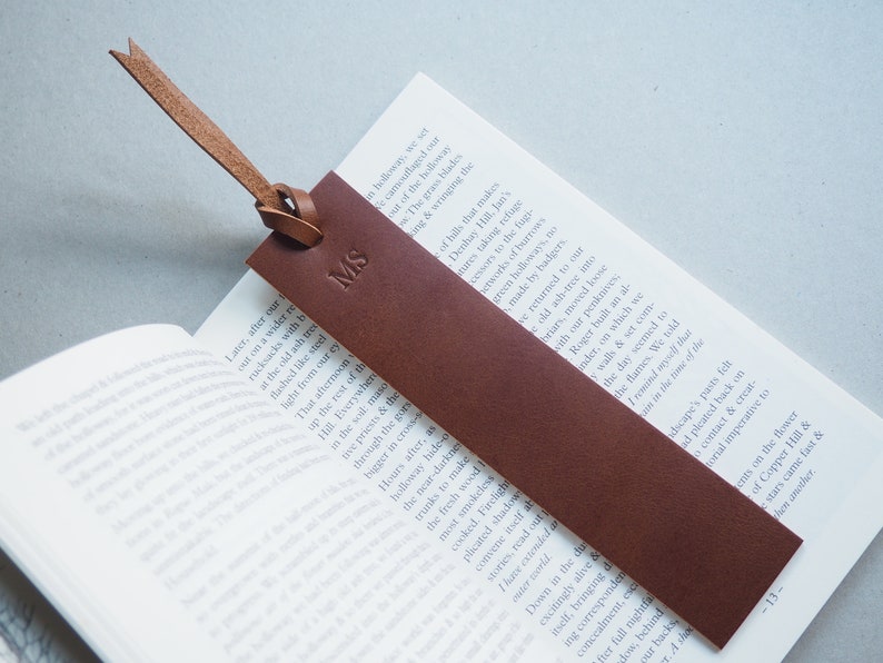 Personalised Bookmark, name Bookmark, leather bookmark, leather embossed bookmark, reading bookmark, handmade leather gift image 3