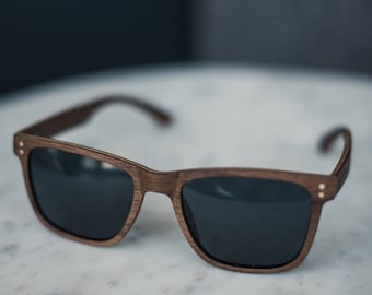 Polarisierte Walnuss Holz Sonnenbrille (Wayfinder)