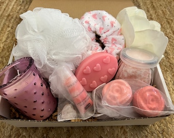 Spa Gift Box: Handmade Bath Bombs, Candle & Soap Gift Set