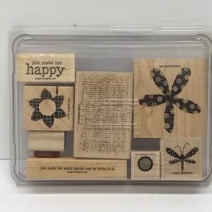Mi rendi felice - Stampin' Up! - Sfondo con fiori di libellula e foglie - Crea un fiore - Timbratura in 2 fasi - Set di timbri montati su legno - Fuori produzione