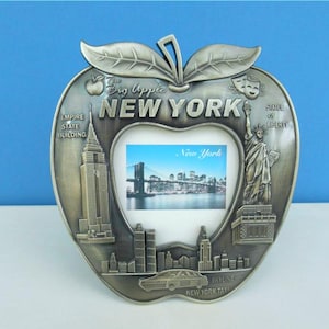 Vintage Apple Shaped New York Souvenir Metal Picture Frame