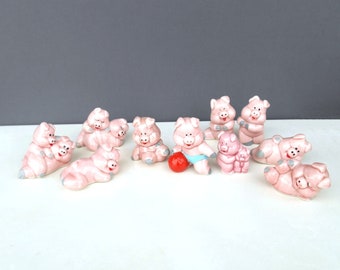 Lot de 10 miniatures anthropomorphes de porc en porcelaine / vintage