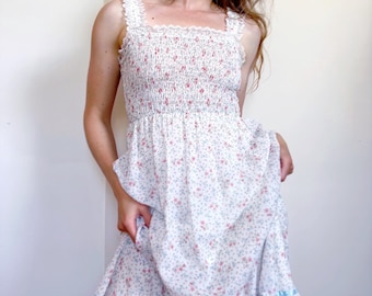 Vintage white smocked floral sundress | square neck garden party cottage maxi dress boho | Candi Jones California | size xx-small to x-small