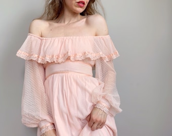 Vintage pink Gunne Sax dress | pastel sheer lace ruffle off-the-shoulder  maxi dress cottage swiss dot | Gunne Sax by Jessica | size XXS-XS