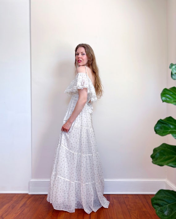 Gunne Sax off-the-shoulder dress | white floral p… - image 3