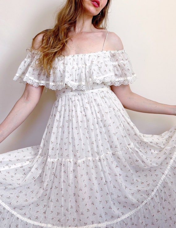 Gunne Sax off-the-shoulder dress | white floral p… - image 2