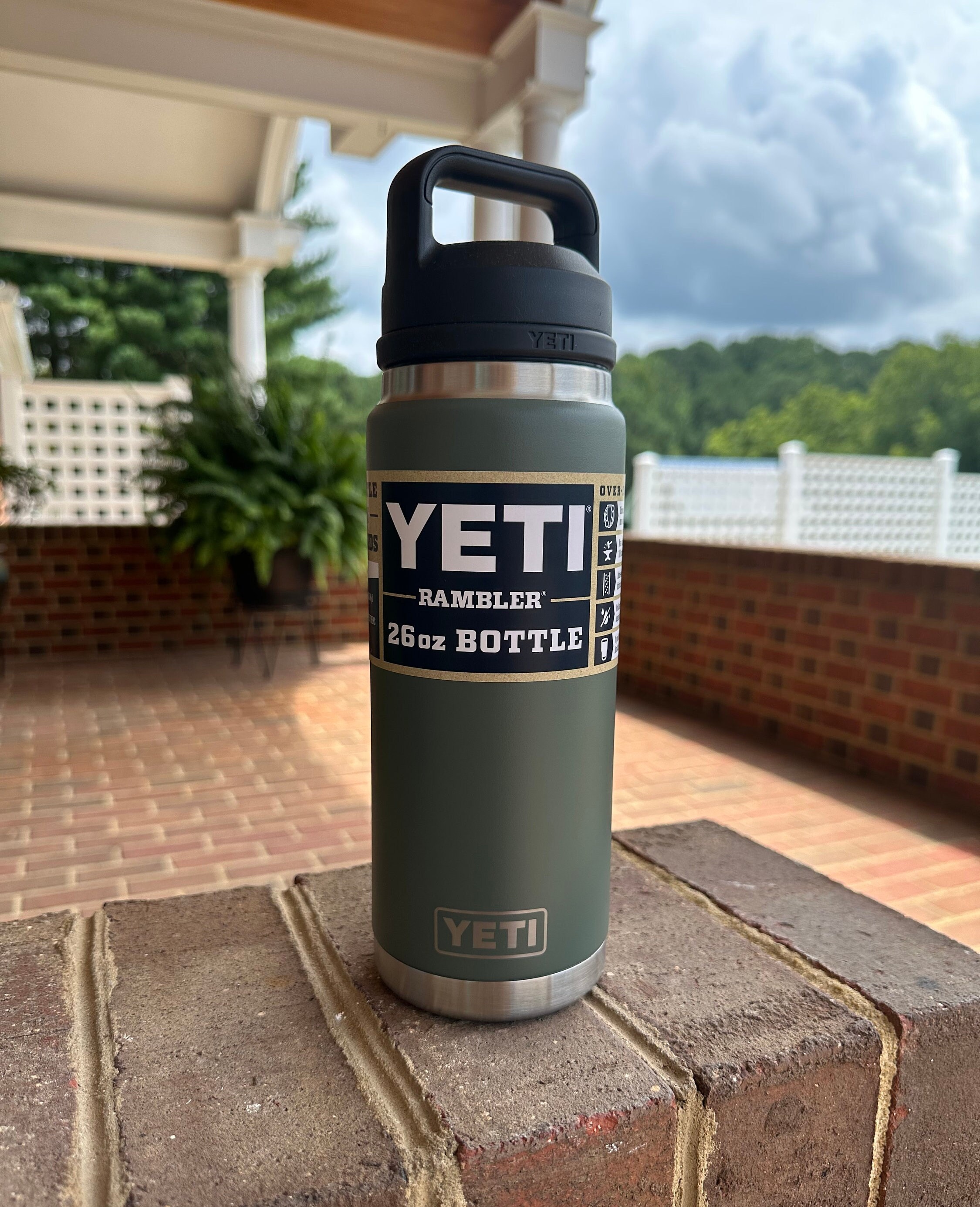 REAL YETI 36 Oz. Laser Engraved Black Yeti Rambler Bottle With Chug Cap  Personalized Vacuum Insulated YETI -  Denmark